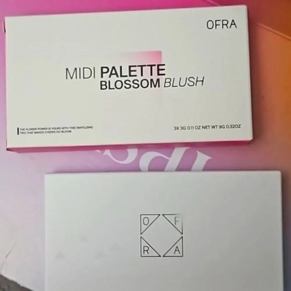 NIB OFRA Cosmetics Blossom Blush Midi Palette with 3 Pink Shades